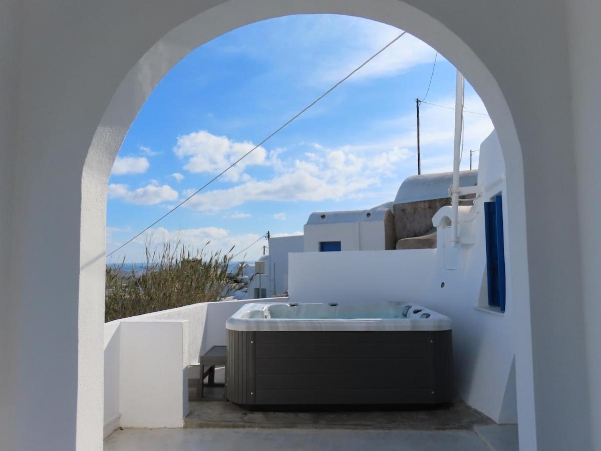 Villa Solasta #1 With Jacuzzi In Santorini Akrotiri  Exterior photo
